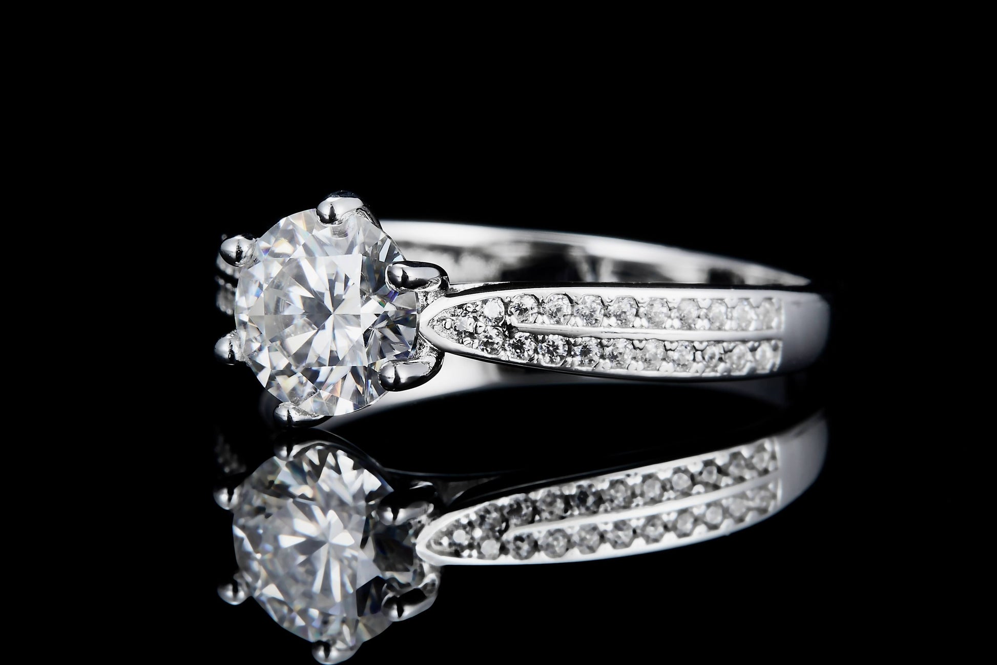1 CT. round Moissanite Ring IMG 2