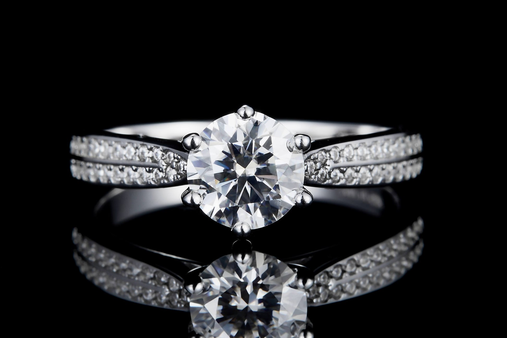 1 CT. round Moissanite Ring IMG 1