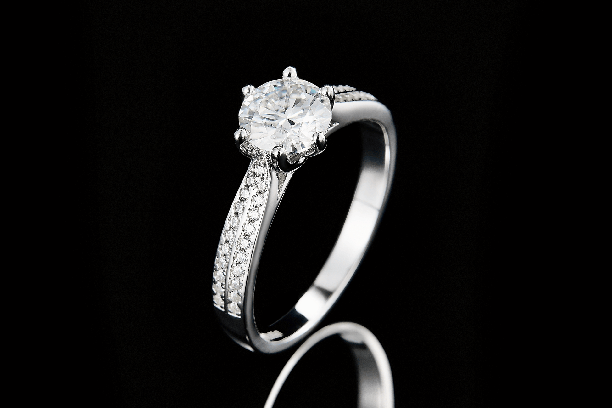 1 CT. round Moissanite Ring IMG 3