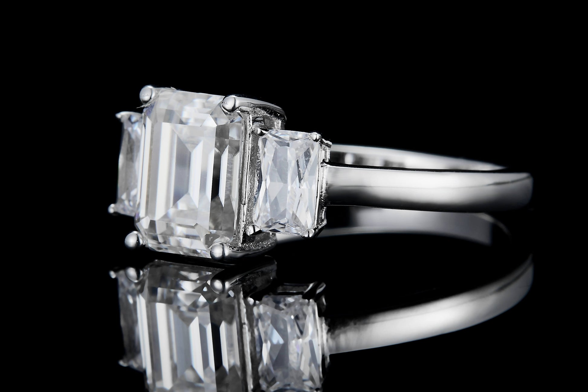 2 CT. Three-Stone Moissanite Ring real shot IMG 2