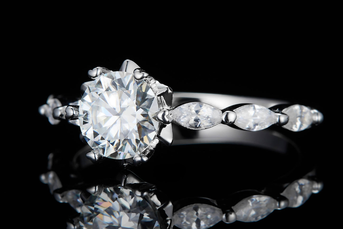 1 CT. round Moissanite Ring Real shot IMG 2