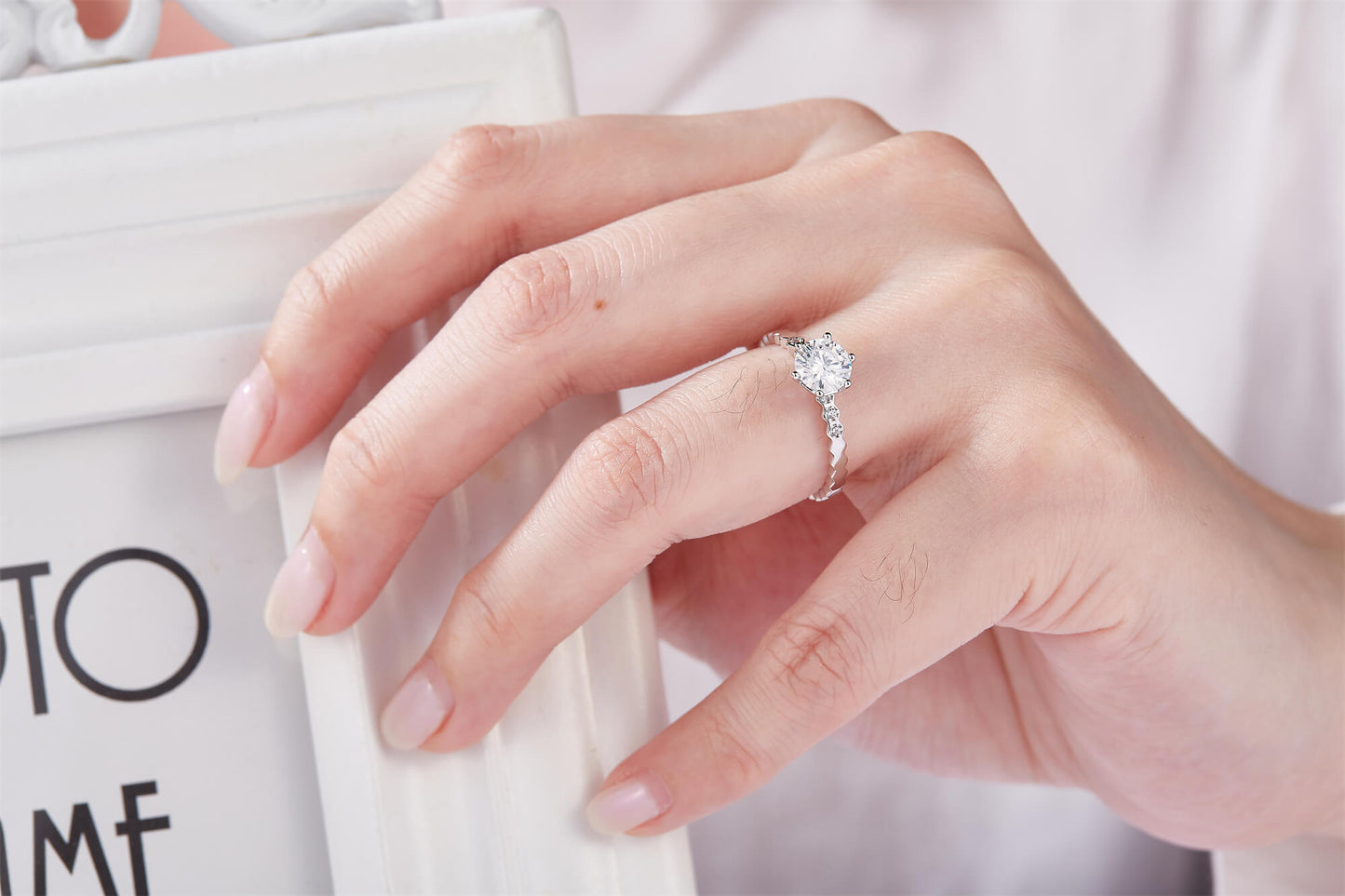 1 CT. round Moissanite Ring  on hand IMG 1