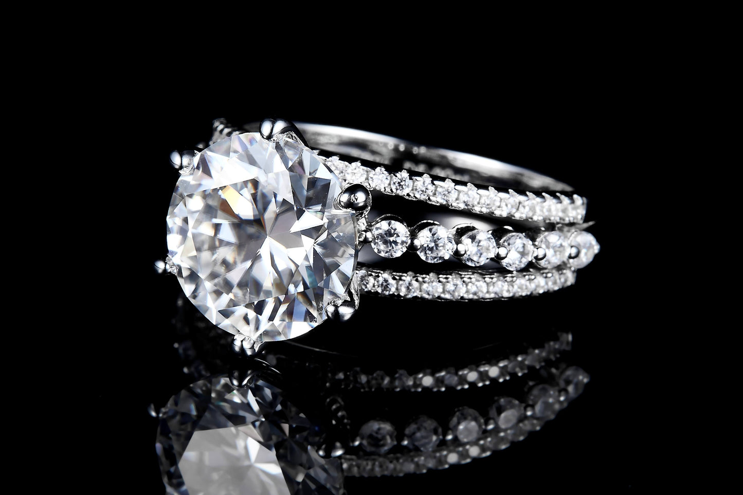 5 CT. round Moissanite Ring Real shot IMG 2