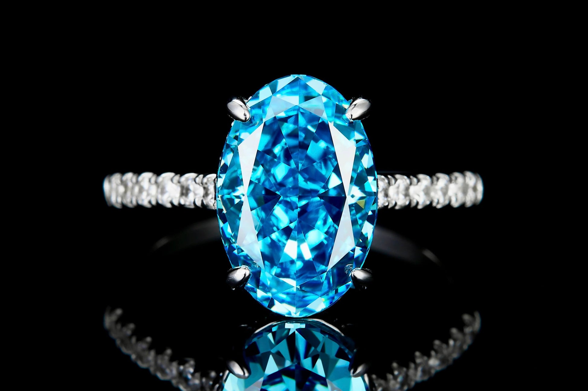 3 CT. zircon ring real shot IMG1