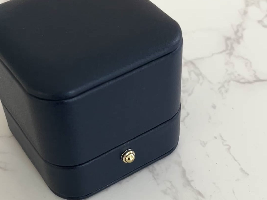 5 CT. round Moissanite Ring Real shot video 2