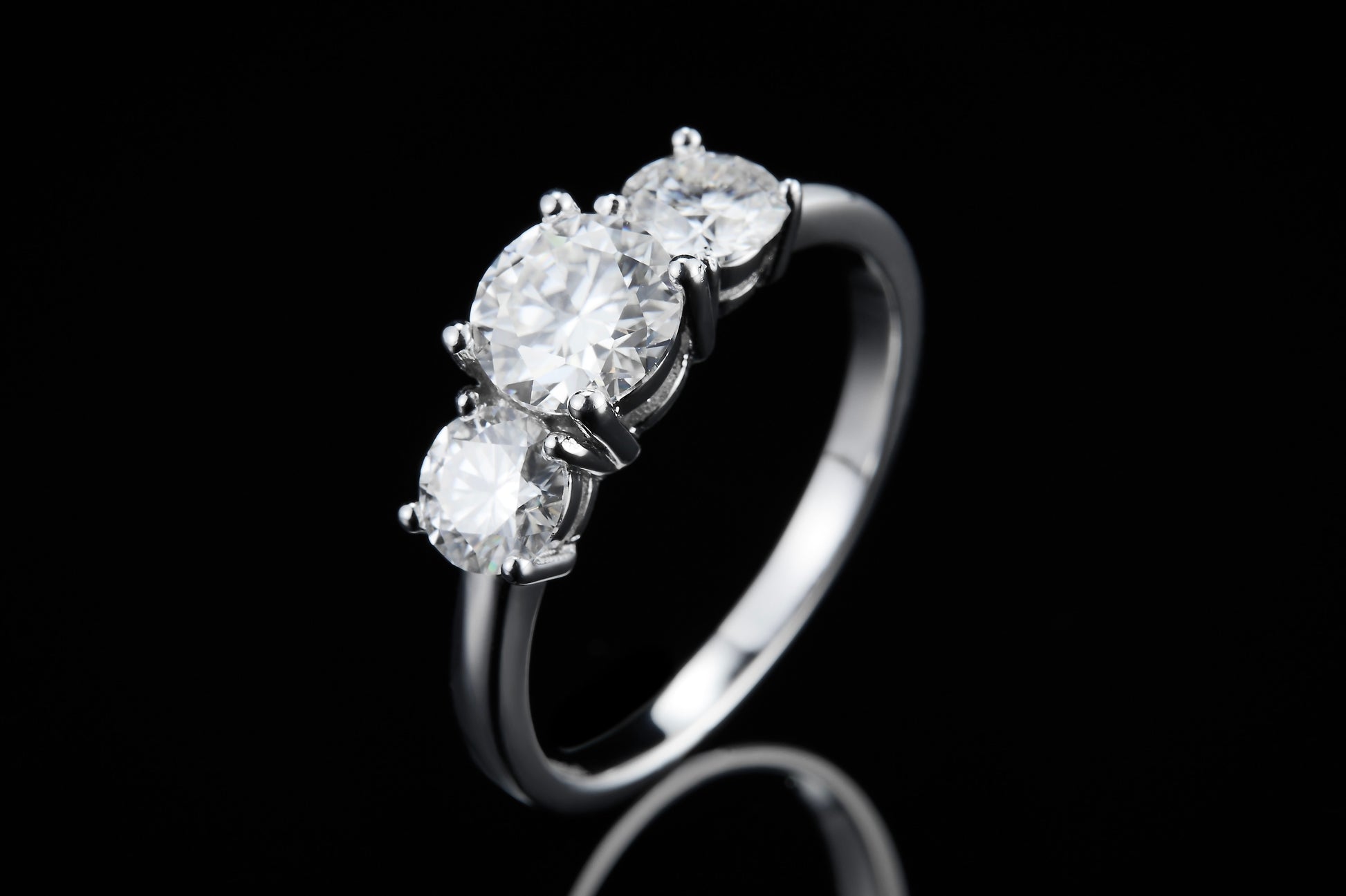 2 CT. Three-Stone Moissanite Ring real shot IMG 3