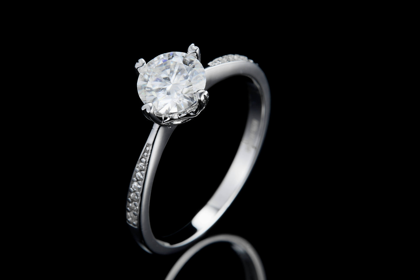 1 CT. round Moissanite Ring Real shot IMG 3